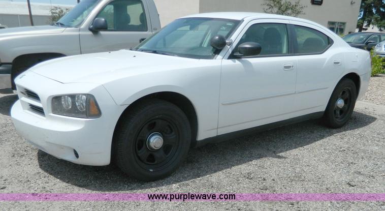 image for item H2442 2010 Dodge Charger