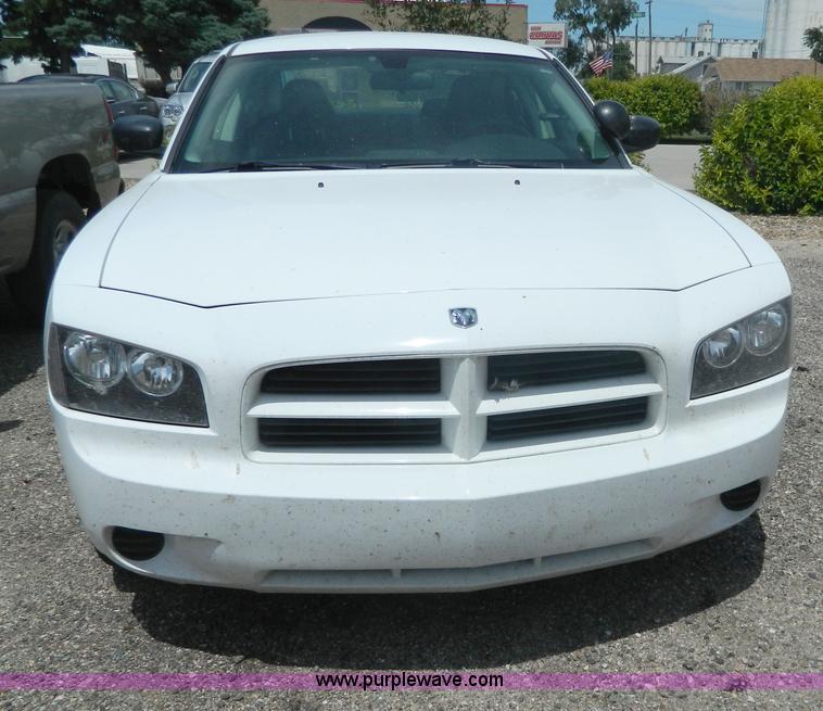 image for item H2442 2010 Dodge Charger