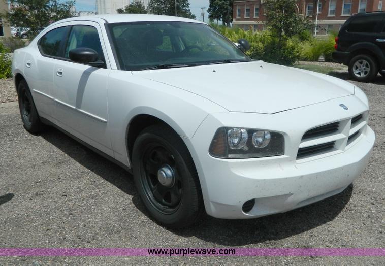 image for item H2442 2010 Dodge Charger