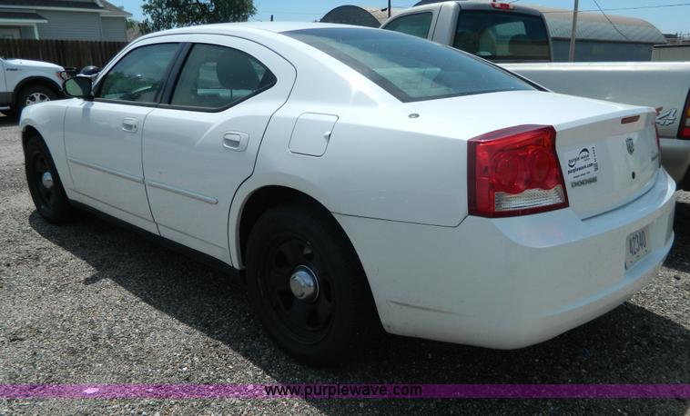 image for item H2442 2010 Dodge Charger