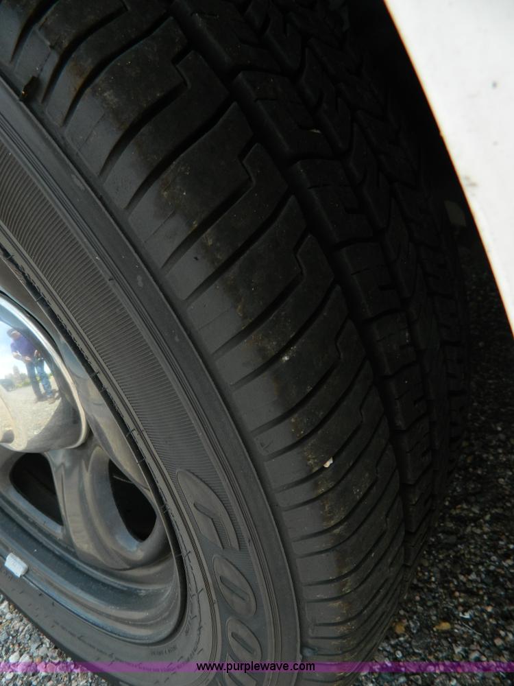 image for item H2442 2010 Dodge Charger