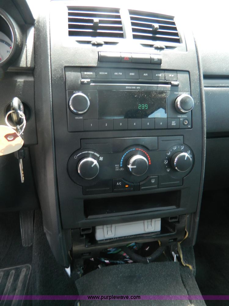 image for item H2442 2010 Dodge Charger