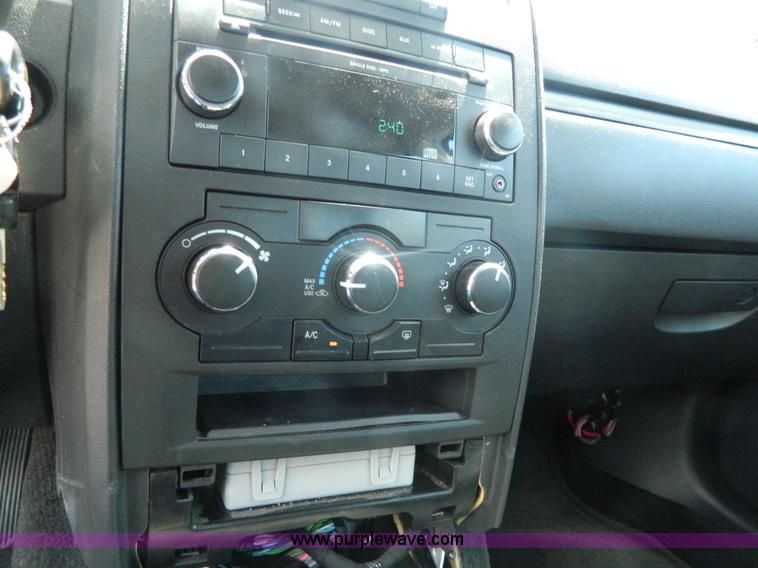 image for item H2442 2010 Dodge Charger