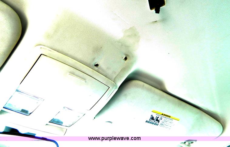 image for item H2442 2010 Dodge Charger