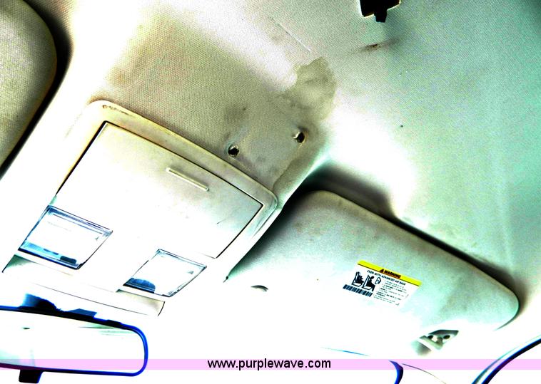 image for item H2442 2010 Dodge Charger