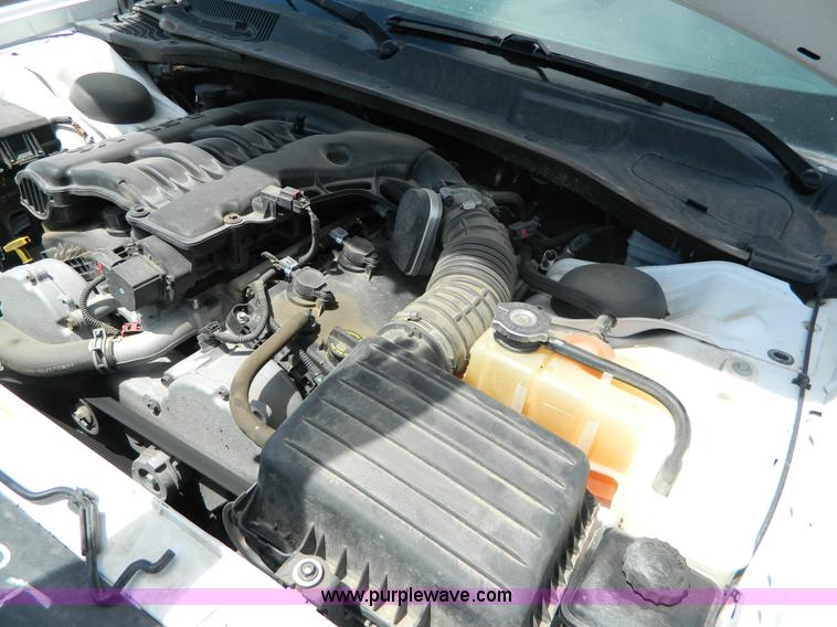 image for item H2442 2010 Dodge Charger