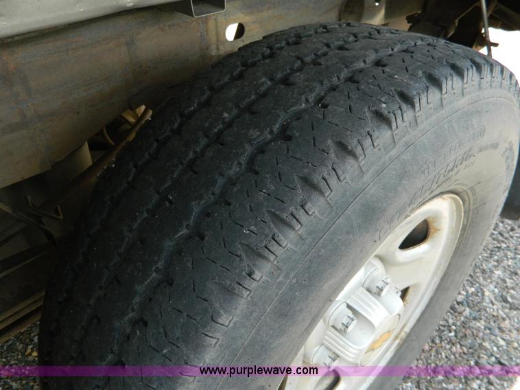 image for item H2443 1999 Chevrolet Silverado 1500 pickup truck