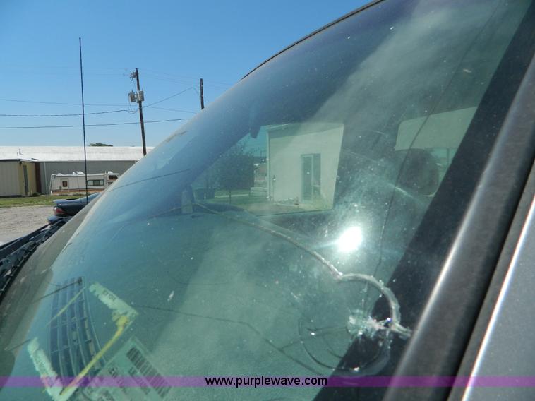 image for item H2443 1999 Chevrolet Silverado 1500 pickup truck