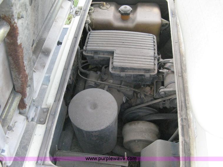 image for item H5281 1997 Yamaha G16A golf cart