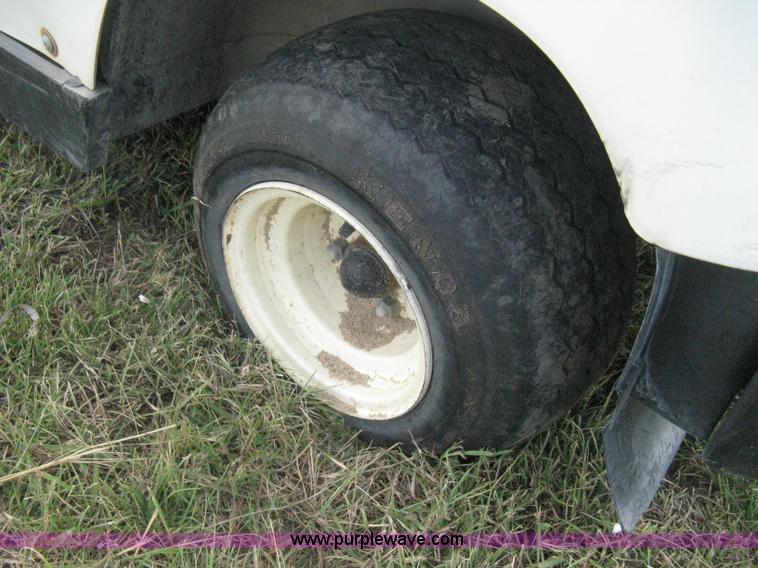 image for item H5281 1997 Yamaha G16A golf cart