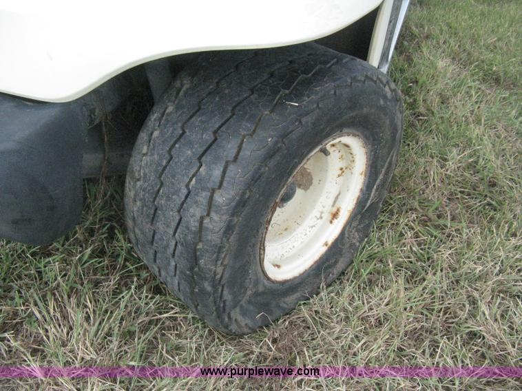 image for item H5281 1997 Yamaha G16A golf cart