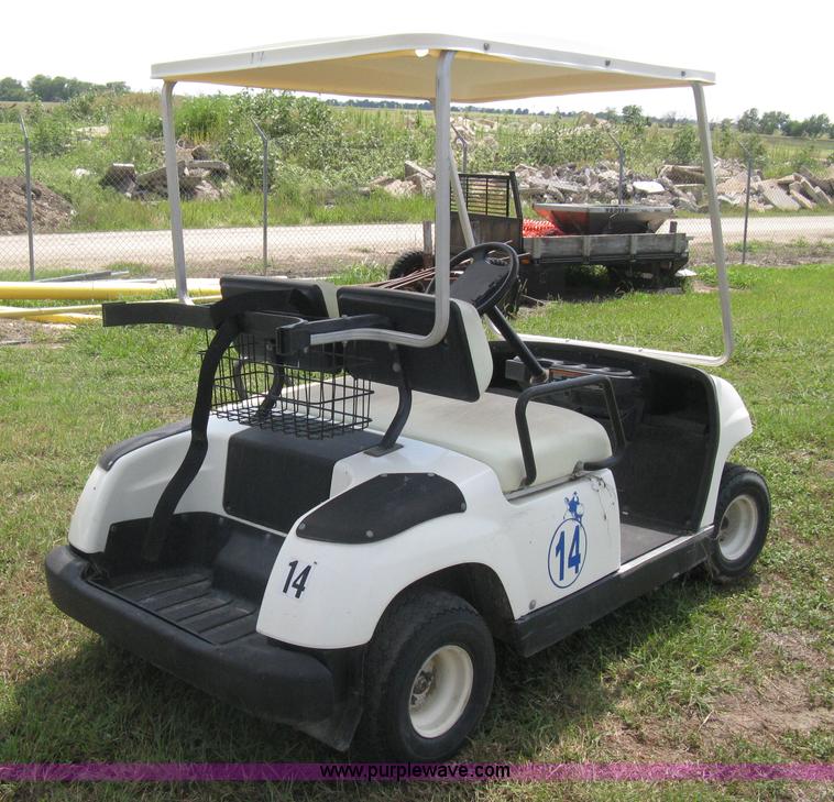 image for item H5282 1997 Yamaha G16A golf cart