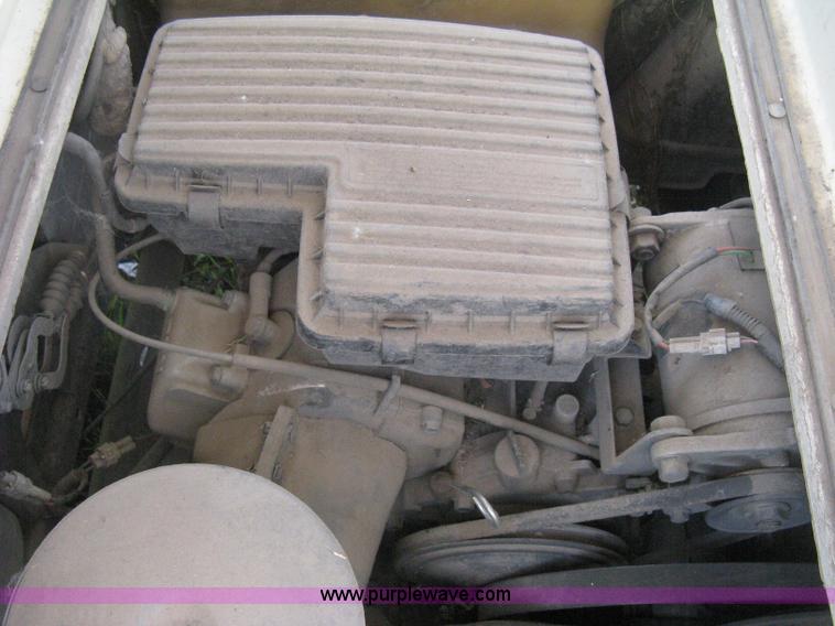 image for item H5282 1997 Yamaha G16A golf cart