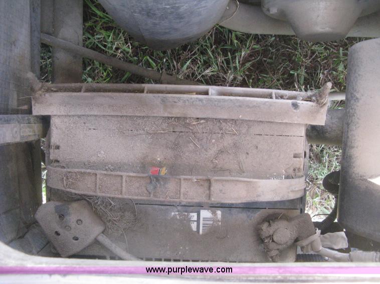 image for item H5282 1997 Yamaha G16A golf cart