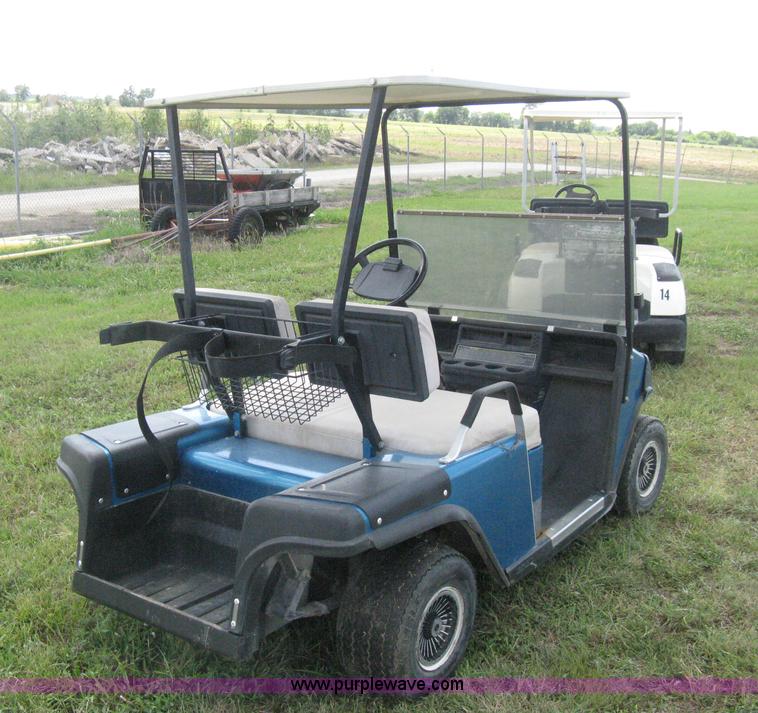 image for item H5283 Ez-go electric golf cart