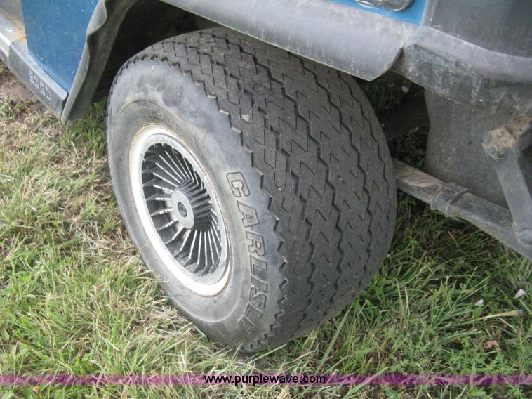 image for item H5283 Ez-go electric golf cart