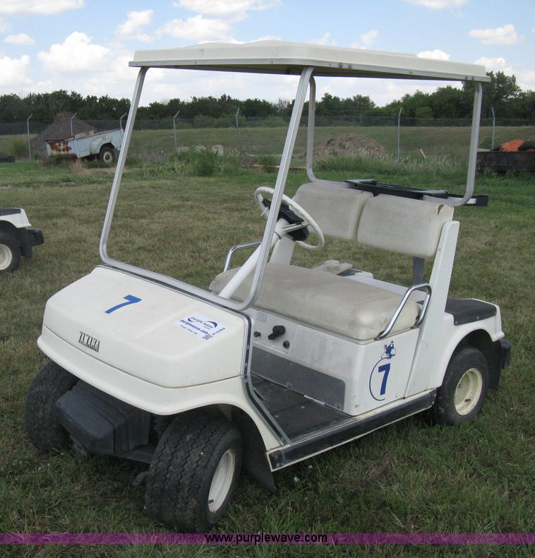 image for item H5284 Yamaha golf cart