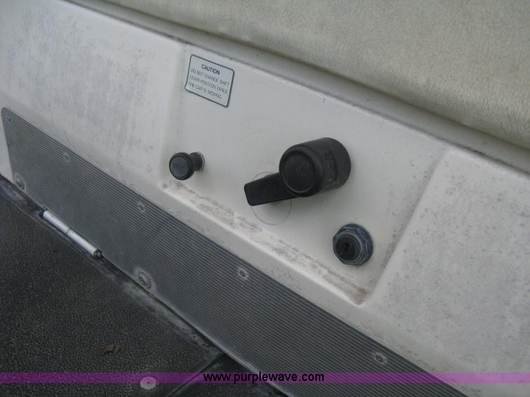 image for item H5284 Yamaha golf cart