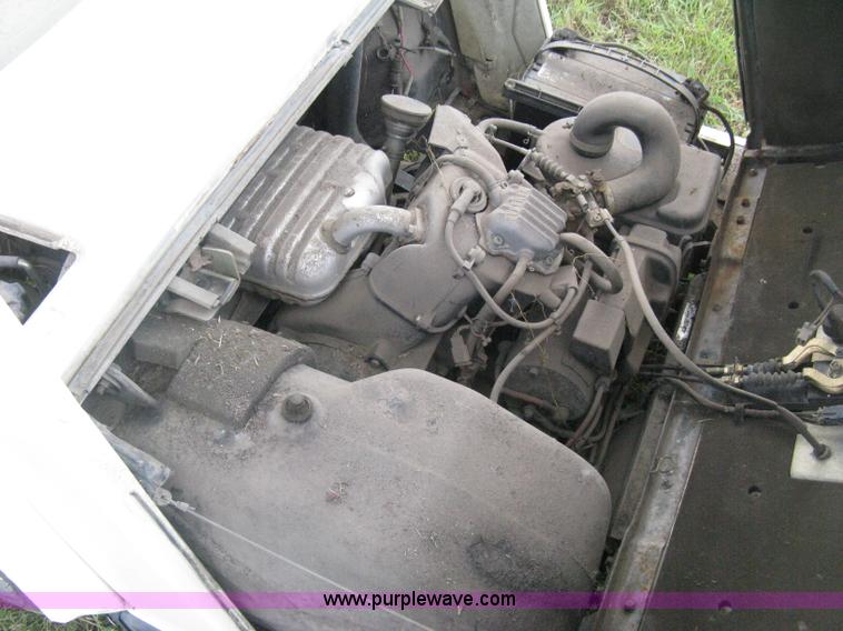 image for item H5284 Yamaha golf cart