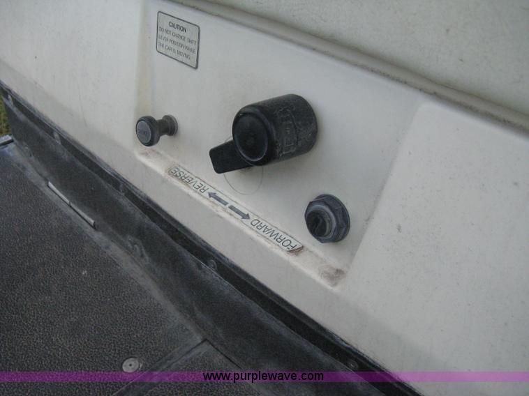 image for item H5285 Yamaha golf cart