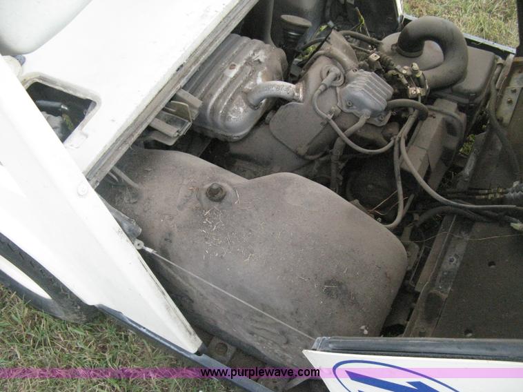 image for item H5285 Yamaha golf cart