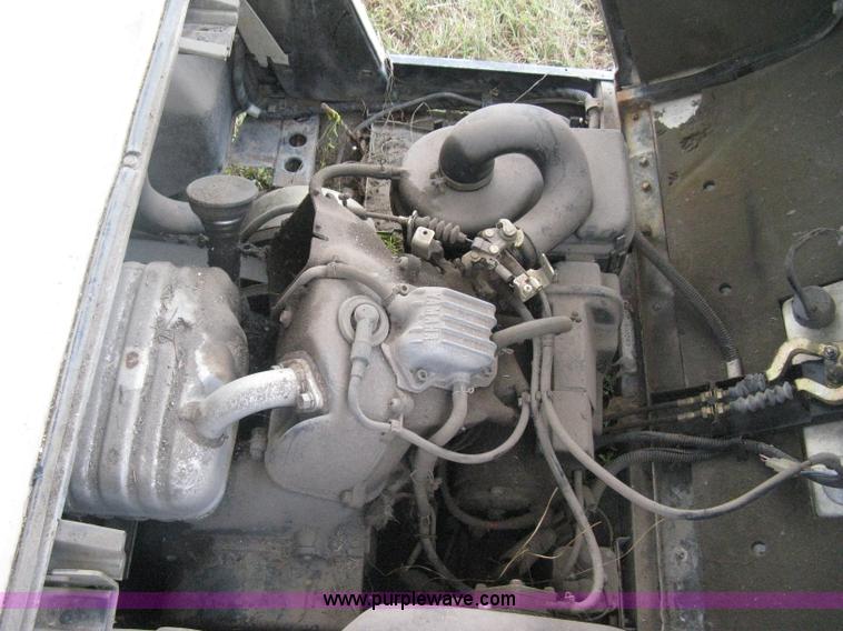 image for item H5285 Yamaha golf cart