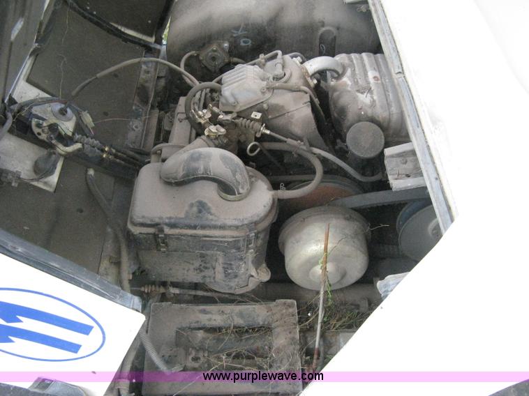 image for item H5285 Yamaha golf cart