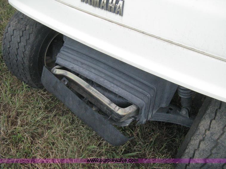 image for item H5285 Yamaha golf cart