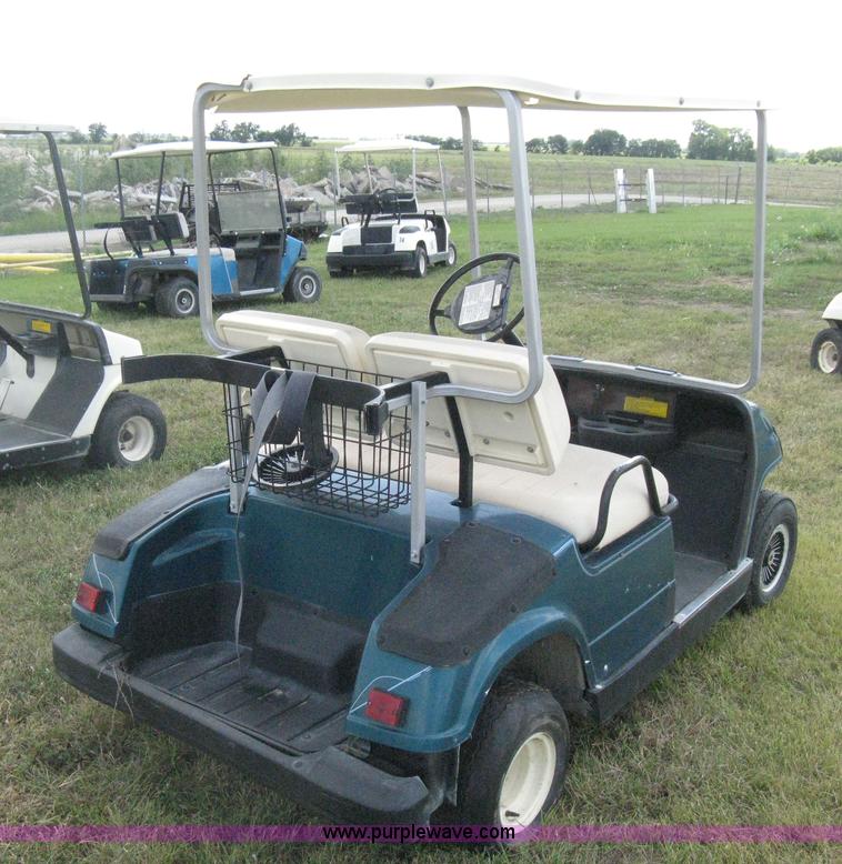 image for item H5286 Yamaha electric golf cart