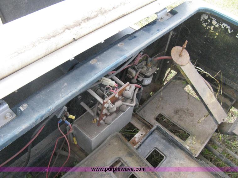 image for item H5286 Yamaha electric golf cart