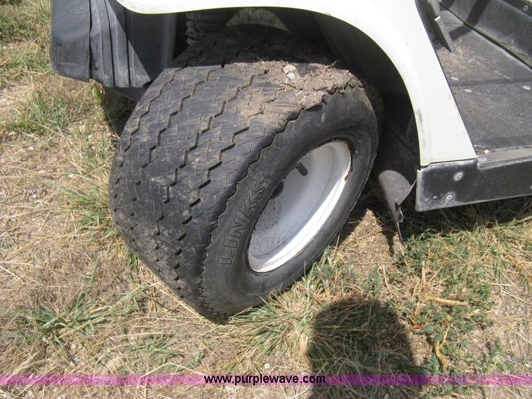 image for item H5287 Yamaha golf cart