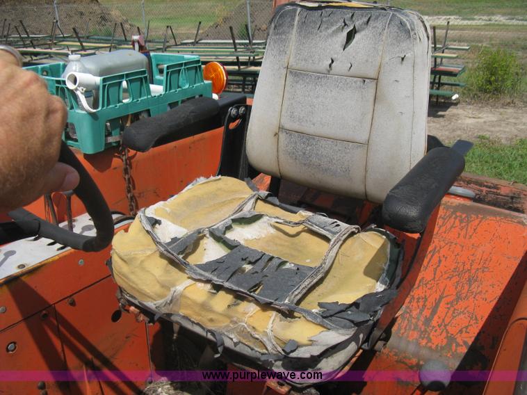 image for item H5288 Allis Chalmers 190XT tractor