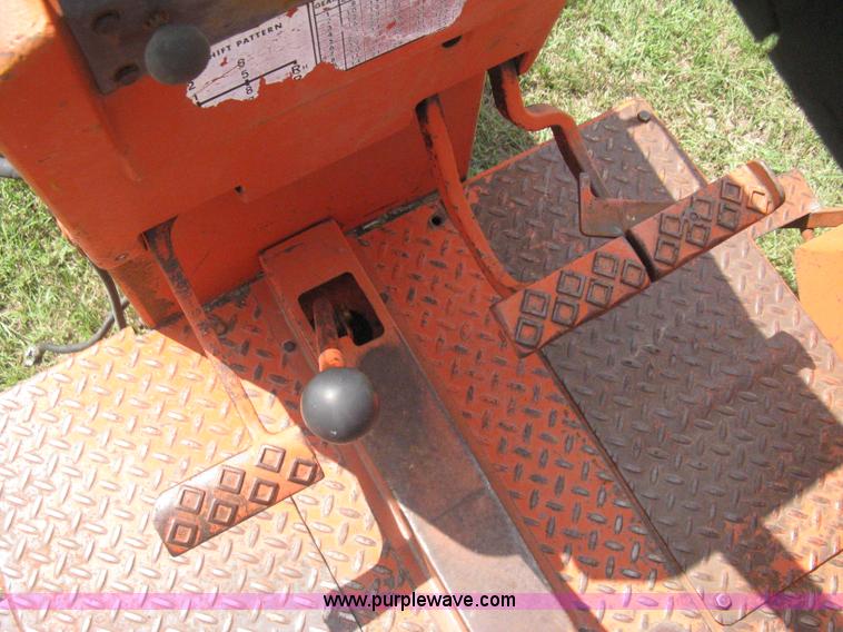 image for item H5288 Allis Chalmers 190XT tractor