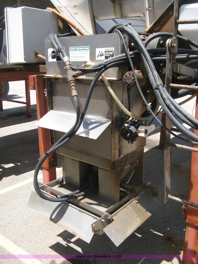 image for item H5304 Henderson slide-in salt/sand spreader