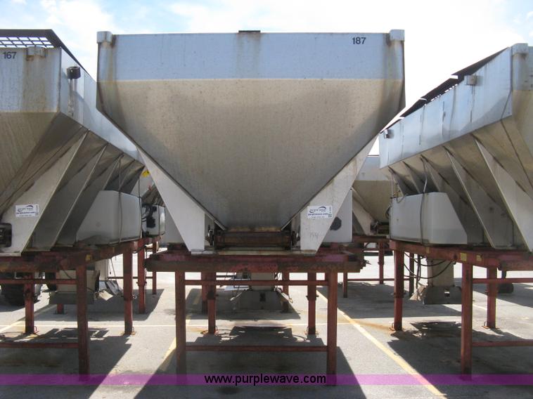 image for item H5305 Flink slide-in salt/sand spreader