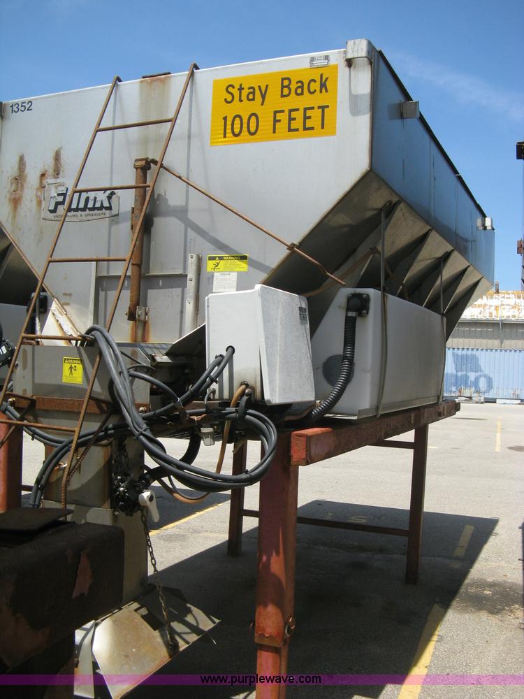 image for item H5305 Flink slide-in salt/sand spreader