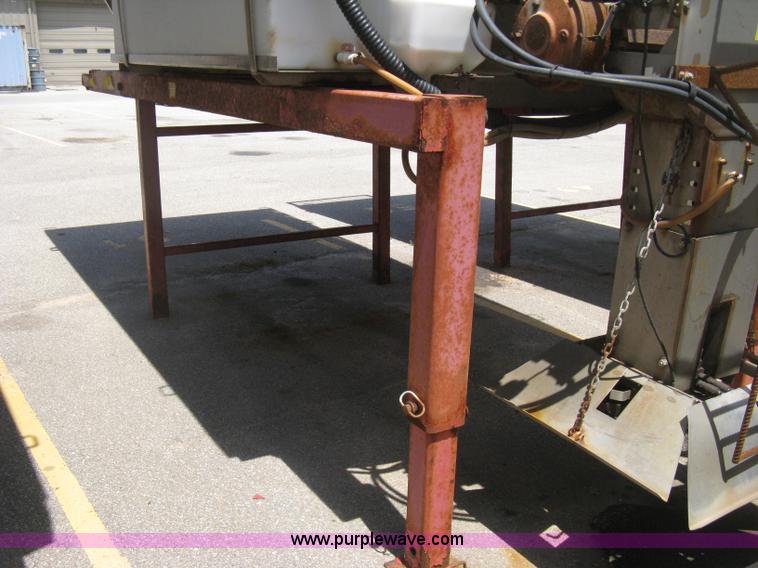 image for item H5305 Flink slide-in salt/sand spreader