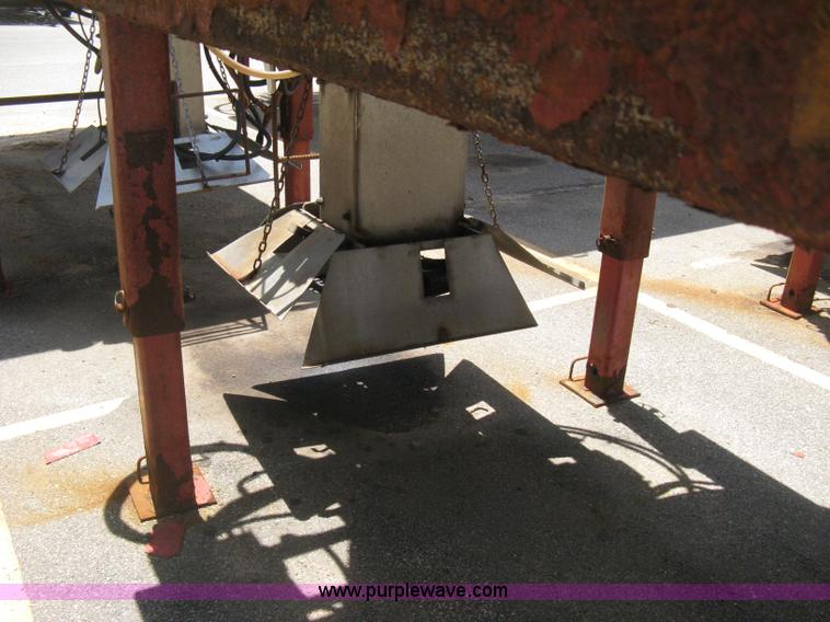 image for item H5305 Flink slide-in salt/sand spreader