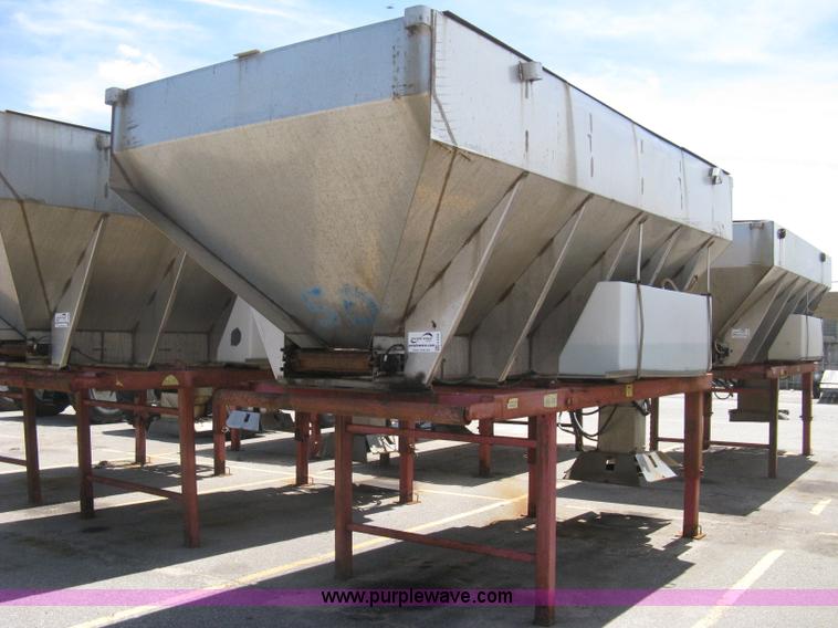 image for item H5306 Flink slide-in salt/sand spreader