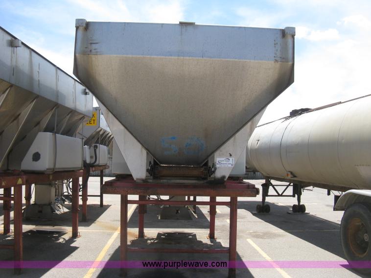 image for item H5306 Flink slide-in salt/sand spreader