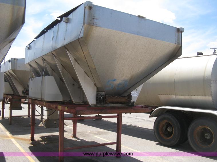 image for item H5306 Flink slide-in salt/sand spreader