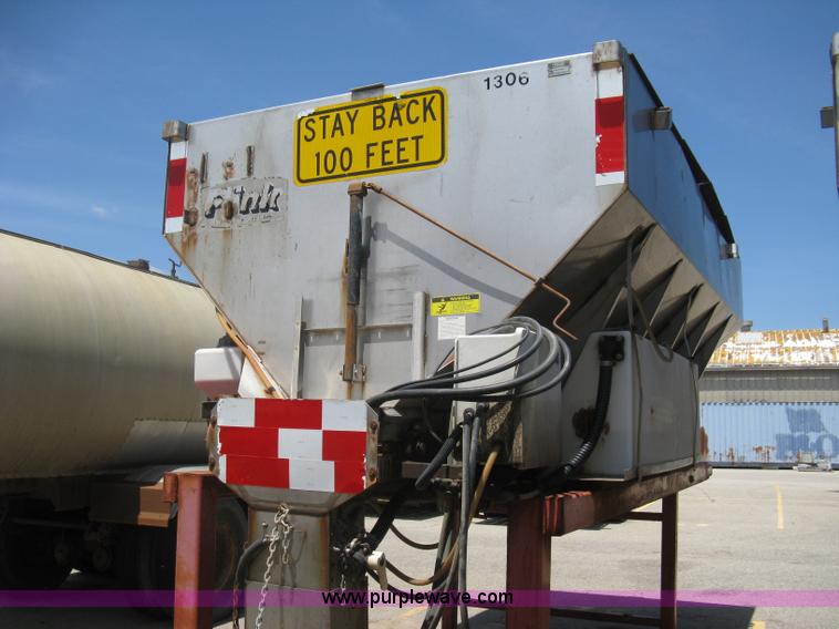 image for item H5306 Flink slide-in salt/sand spreader