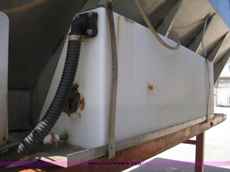 image for item H5306 Flink slide-in salt/sand spreader