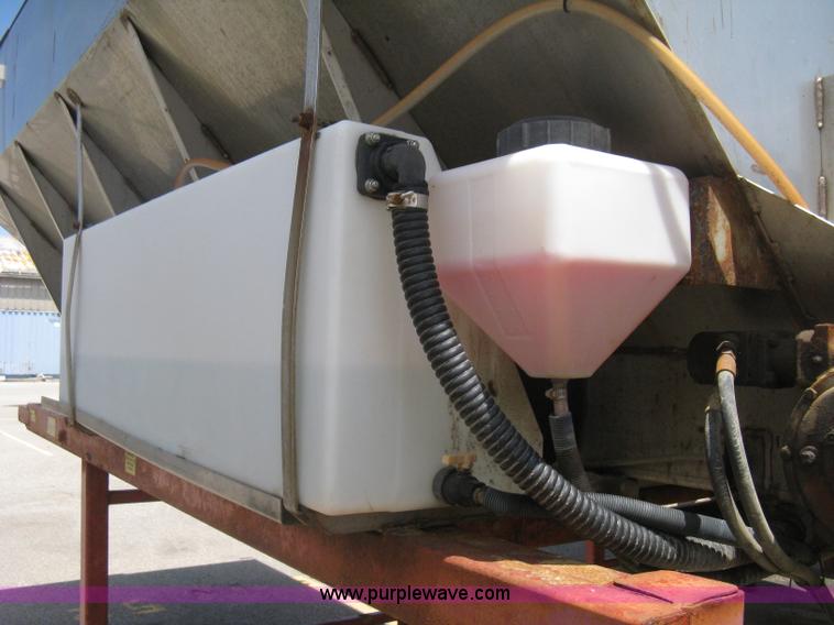 image for item H5306 Flink slide-in salt/sand spreader