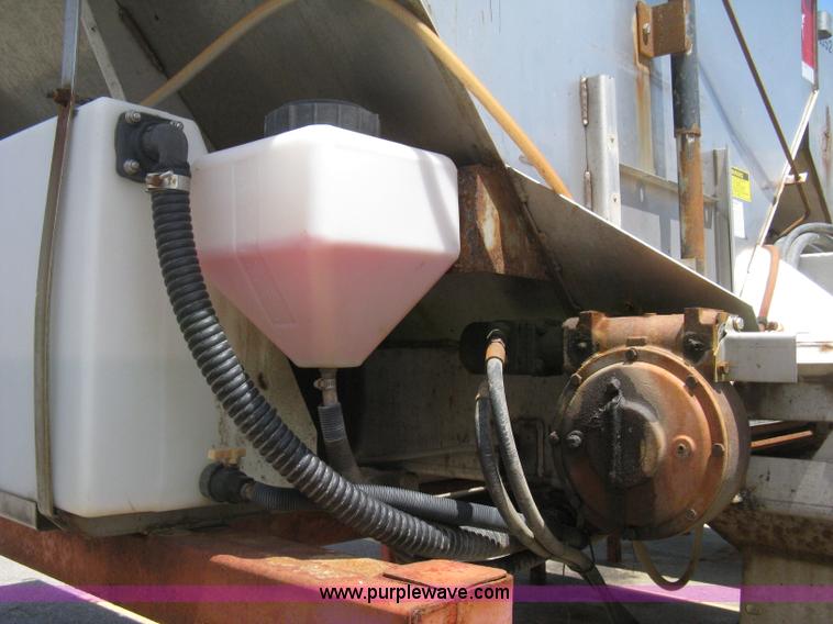 image for item H5306 Flink slide-in salt/sand spreader