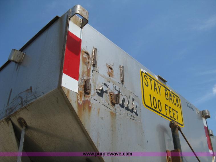 image for item H5306 Flink slide-in salt/sand spreader