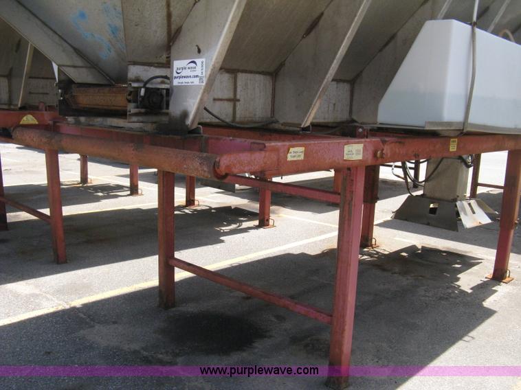 image for item H5306 Flink slide-in salt/sand spreader