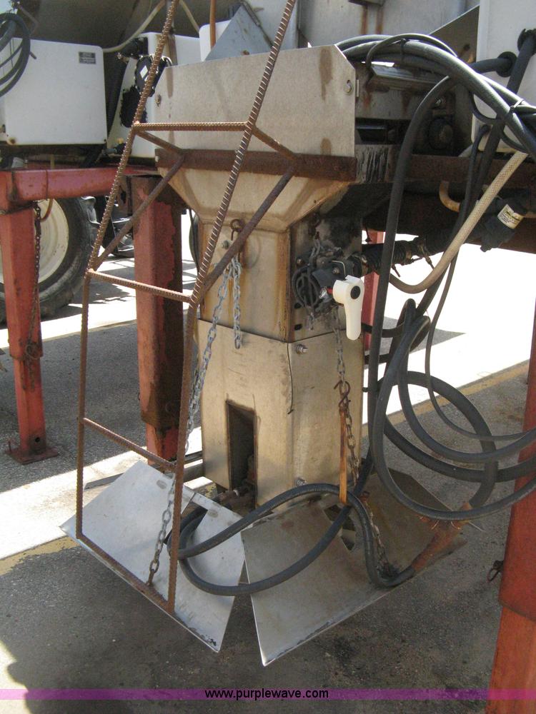 image for item H5308 Flink slide-in salt/sand spreader