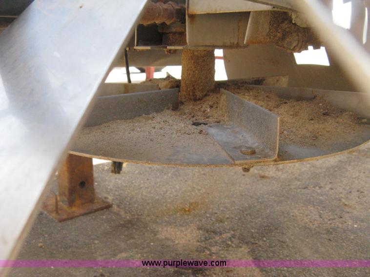 image for item H5308 Flink slide-in salt/sand spreader