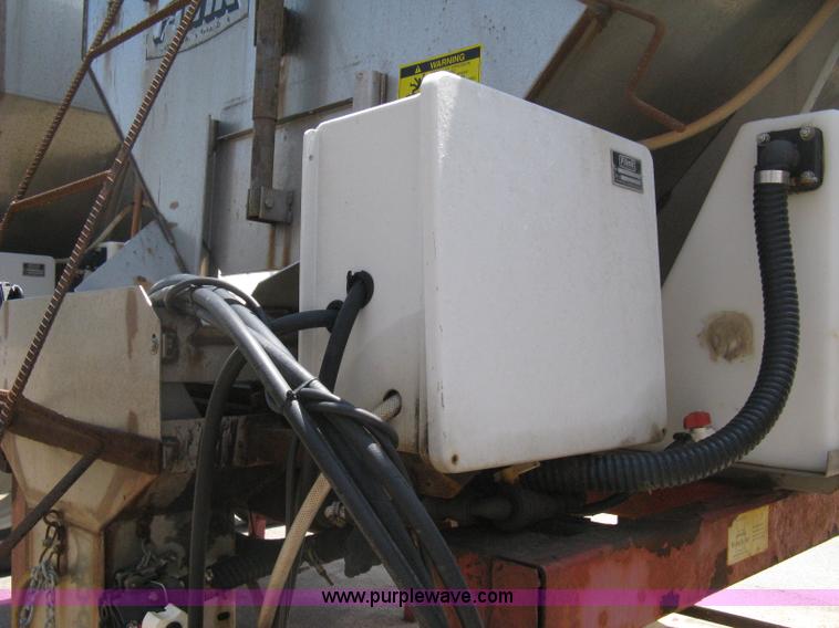 image for item H5308 Flink slide-in salt/sand spreader